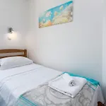 P1 Rubessa S Parkirnim Mjestom Baska (Krk)