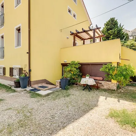 P1 Rubessa Apartmán *