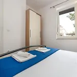 P1 Rubessa S Parkirnim Mjestom Apartamento *